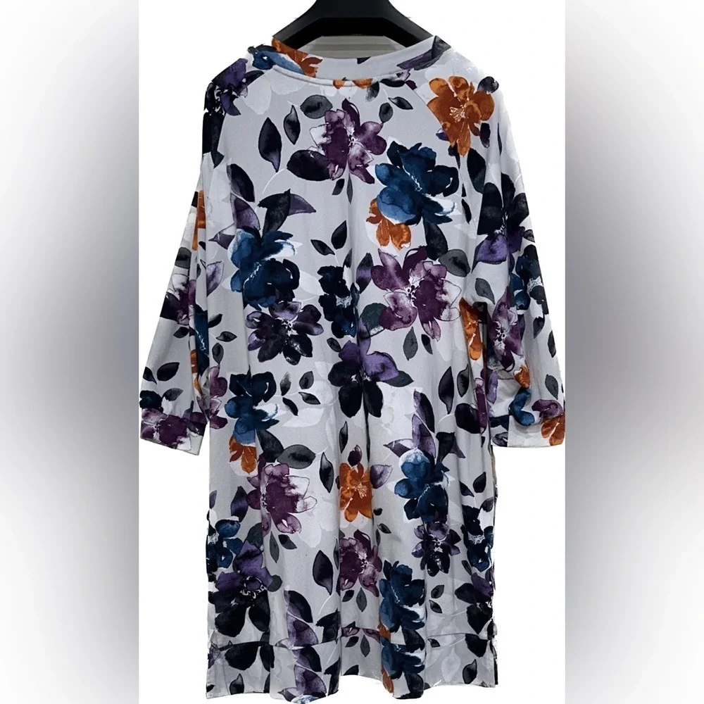 Simply Vera Dress - Picture 2 of 3